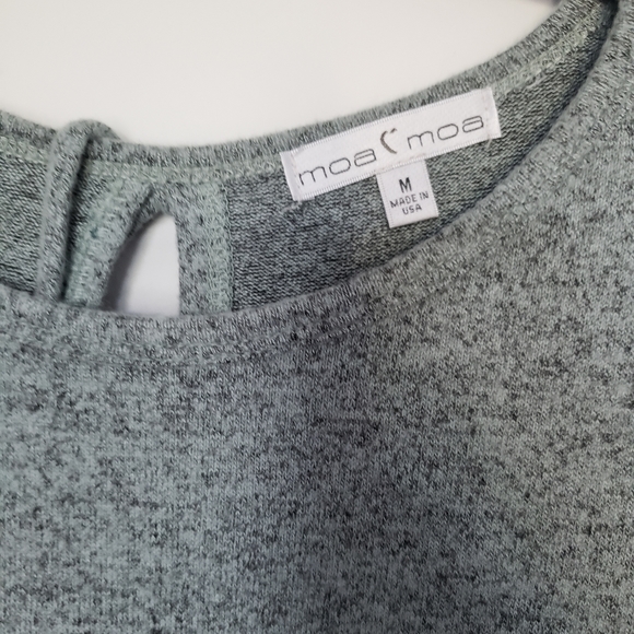 NWOT Moa Moa Green Grey Peplum Tie Back Hacci Top - Picture 5 of 5